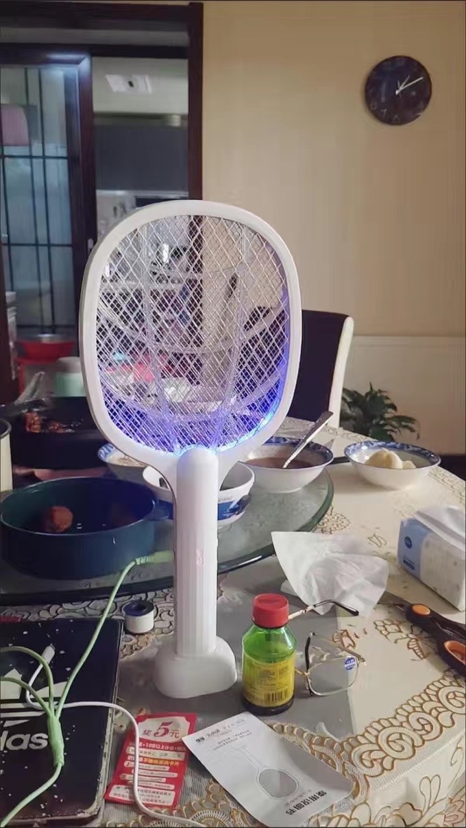 灭蚊拍这个电蚊拍一定要推荐给大家,太好用了!